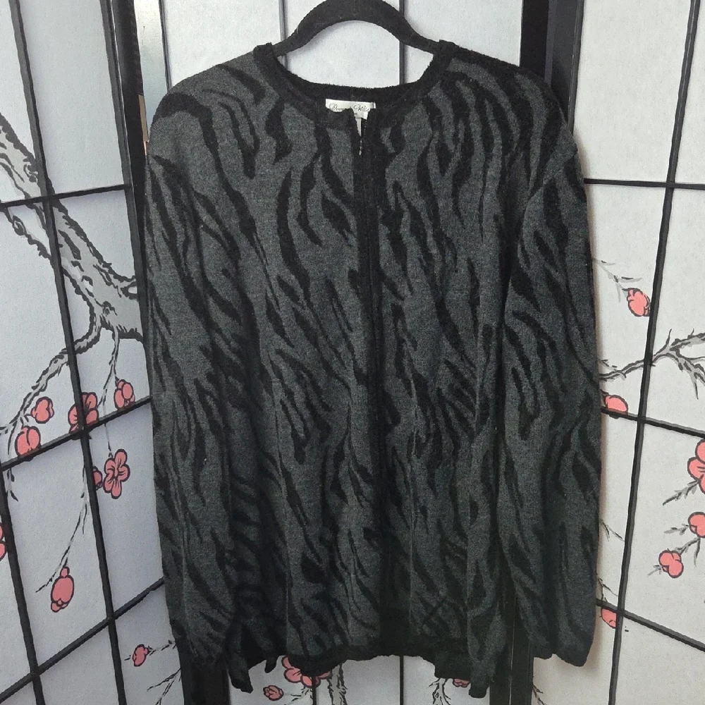 Deane & White Black And Grey Zebra Print Zip Up Cardigan Sweater